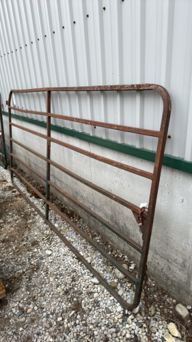 (1) 8ft Steel Gate