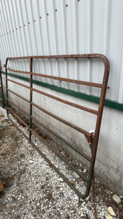 (1) 8ft Steel Gate