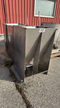 3-BSM Stainless 24in Double Sided Hog Feeders