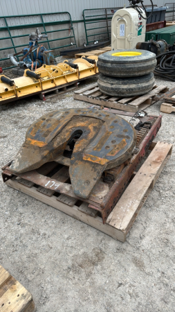 5th Wheel Attachment on Slider