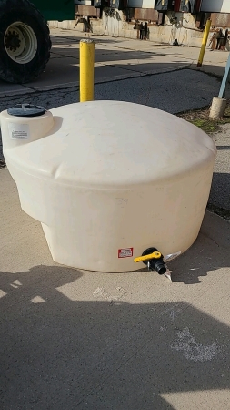 425 Gallon Poly Tank for Pickup