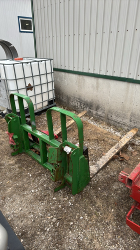 John Deere Pallet Fork Fits a 740 Loader