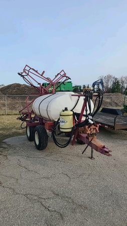 Hardi 500 Gallon Tandem Sprayer