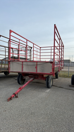 19ft x 8.5ft Bale Thrower Wagon