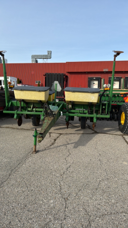 John Deere 7000 4 Row Planter