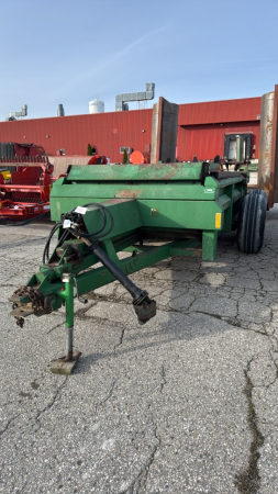 John Deere 785 Tandem Manure Spreader