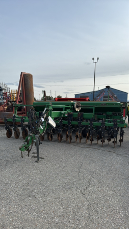 Great Plains 15ft 24 Run No-Till Drill