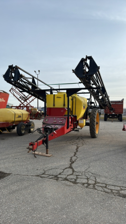 Demco Conquest 1000 Gallon Sprayer