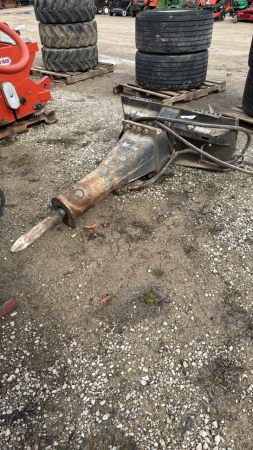 Bobcat HD980 Hydraulic Concrete Breaker