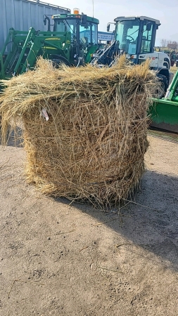 12-4x4.5 Round Bales of Hay