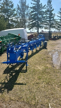 Overum 7 Furrow Semi-Mount Plow