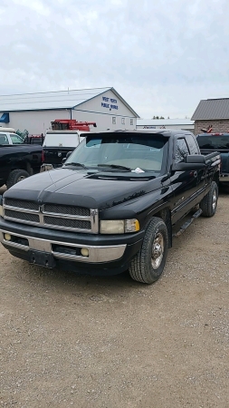 2000 Dodge Ram 2500 V10 Gas 2WD Truck