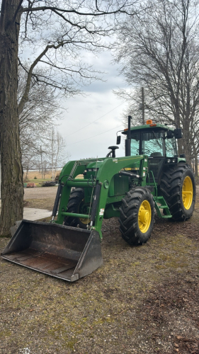 John Deere 4050 MFWD Tractor with Loader