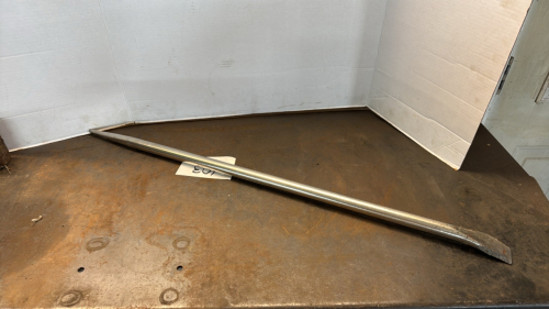 Gray 36in Long Pry Bar