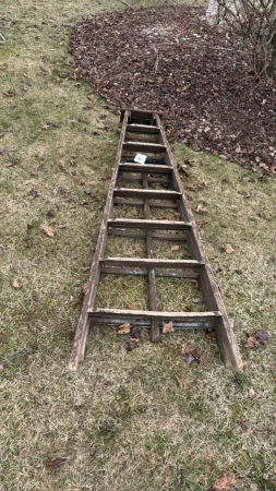 8ft Wooden Step Ladder