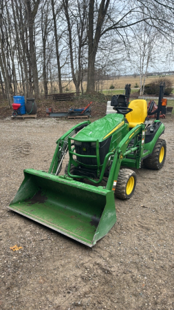 John Deere 1025R Diesel Compact Tractor