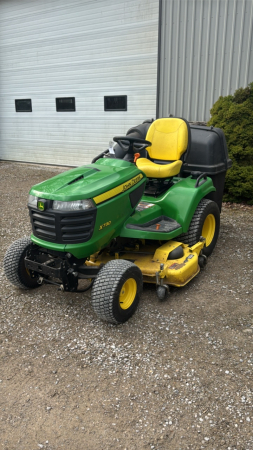 John Deere X730 Hydro Lawn Mower