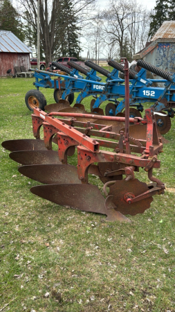 #46 4 Furrow 3pth Plow