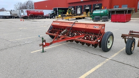 Cockshutt Superior 76 18R Seed Drill