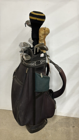 Set of Golf Clubs in Spalding Bag