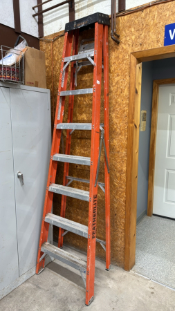 Featherlite 8ft Fibreglass Step Ladder