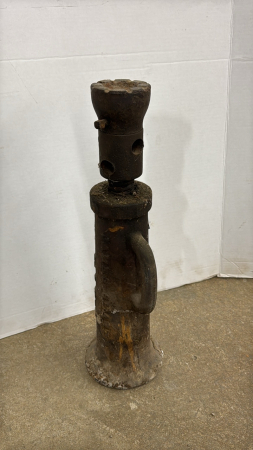 Screw Style Barn Jack