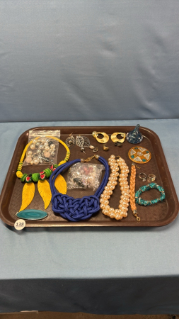 Assorted Lot of Jewellery
