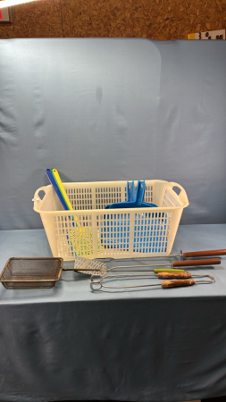 Plastic Clothes Basket