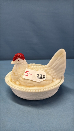Milk Glass Open Tailed Hen on the Nest