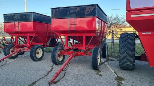 Bruns 400bu Gravity Wagon