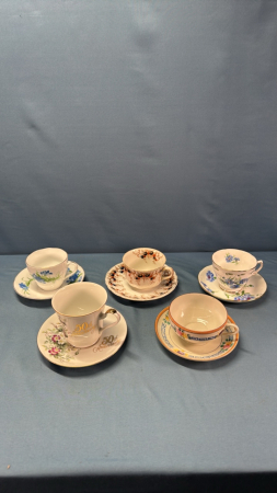 (6) Cups & Saucers