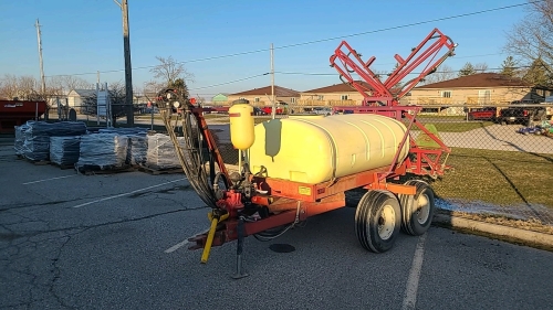 Hardi TR500Gal. Sprayer w/32ft Boom