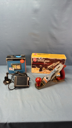 Benchmark 9in Wood Plane & Garmin GPS