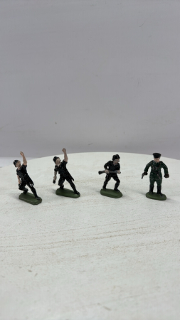 (4) Metal 2.5in Tall Soldiers
