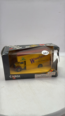 Corgi Bedford O Series Pantechnicon
