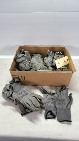 Approx. 30 Pair of Extra Small Work Gloves
