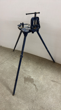 Ridgid Yoke Type Tri Vise