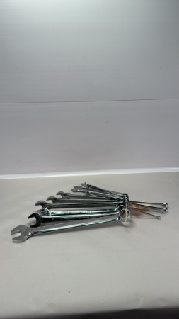 15 PC Mastercraft SAE Wrench Set