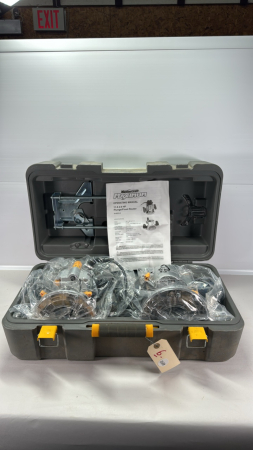 Mastercraft Plunge/Fix Router - New in Case