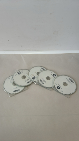 (5) JOHN DEERE PARTS & SERVICE MANUALS ON CDS