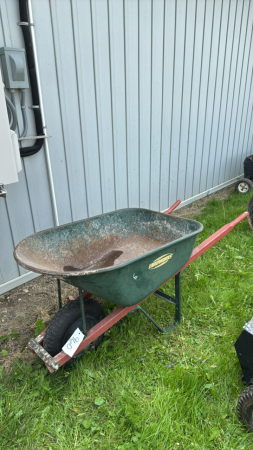 YARDWORKS WHEELBARROW
