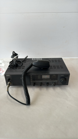 UNIDEN 40 CHANNEL CB HOME BASE