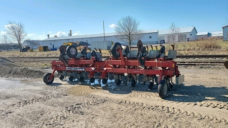 Case IH 1830 16R 3pth Scuffler