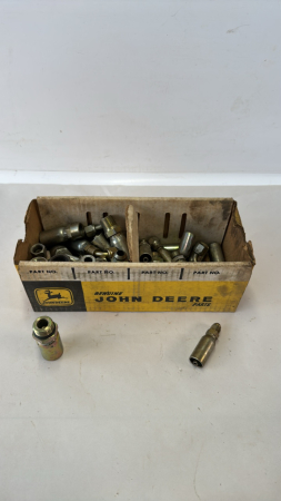 ASSORTMENT OF HYDRAULIC FITTINGS