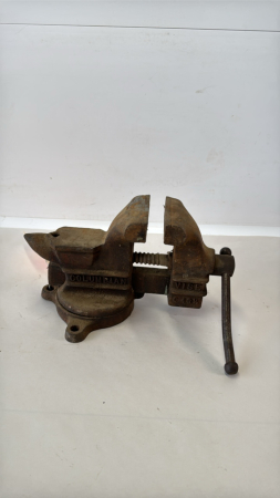 3.5IN CLEVELAND SWIVEL VISE