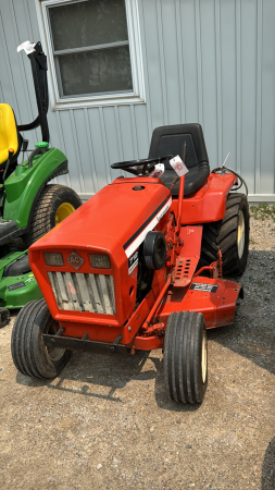 ALLIS CHALMERS 712 SHUTTLE GARDEN TRACTOR