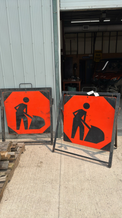 2-MEN DIGGING FOLDING SIGNS