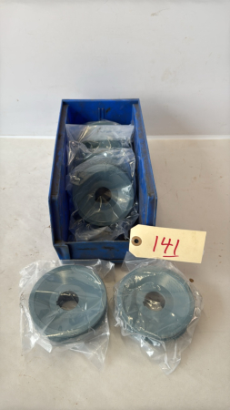 (6) 4IN OD PULLEYS