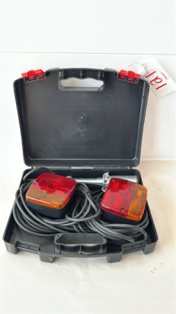 PORTABLE TRAILER LIGHT KIT