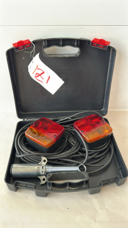 PORTABLE TRAILER LIGHT KIT